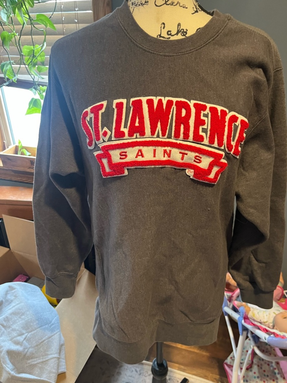 Vintage MV Sport Pro Weave St. Lawrenece Saints Sweatshirt University Size Small - Picture 9 of 9